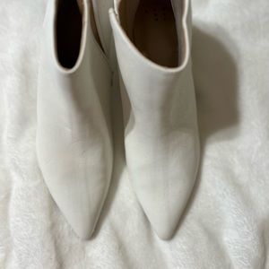 White Bootie Heel A New Day 10 W